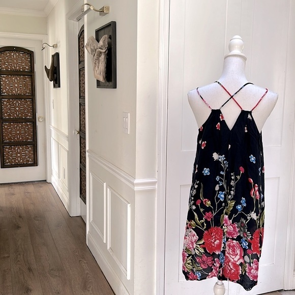 Umgee Womens Summer Dress Mini Floral Size M Cotton blend boxy spaghetti strap - Picture 2 of 6